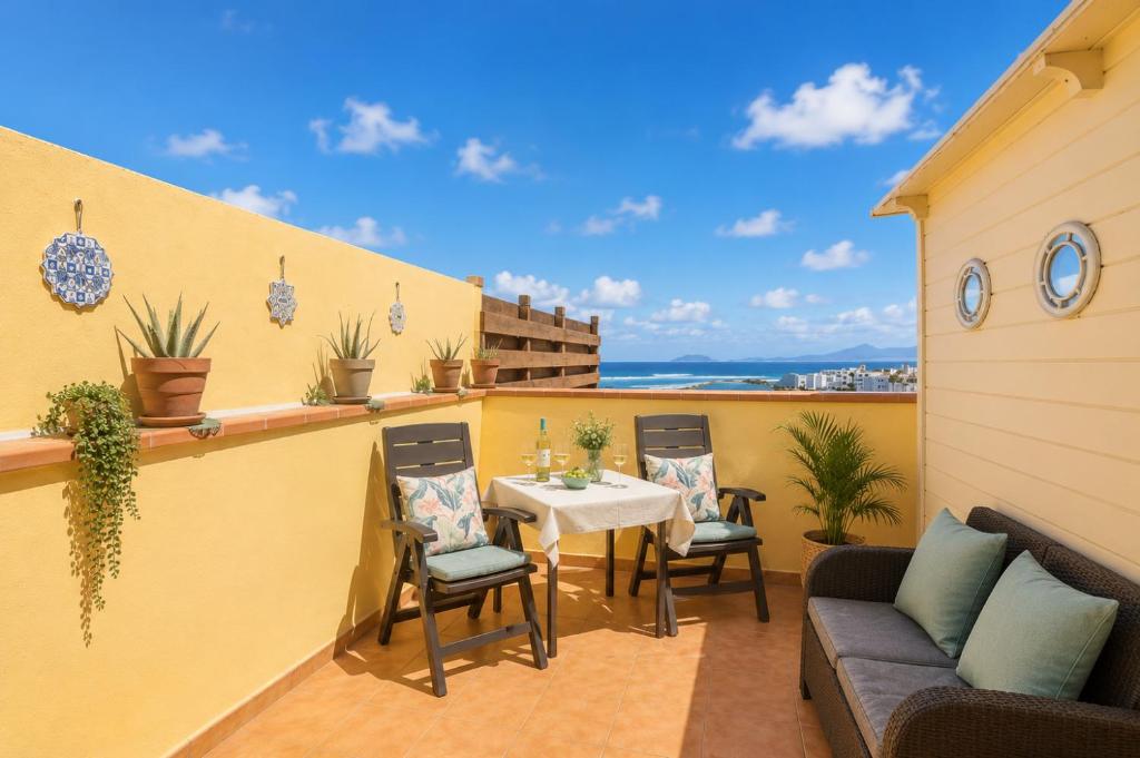 Sara e Gino Fuerteventura CARLOS Penthouse Sea View & Terrace