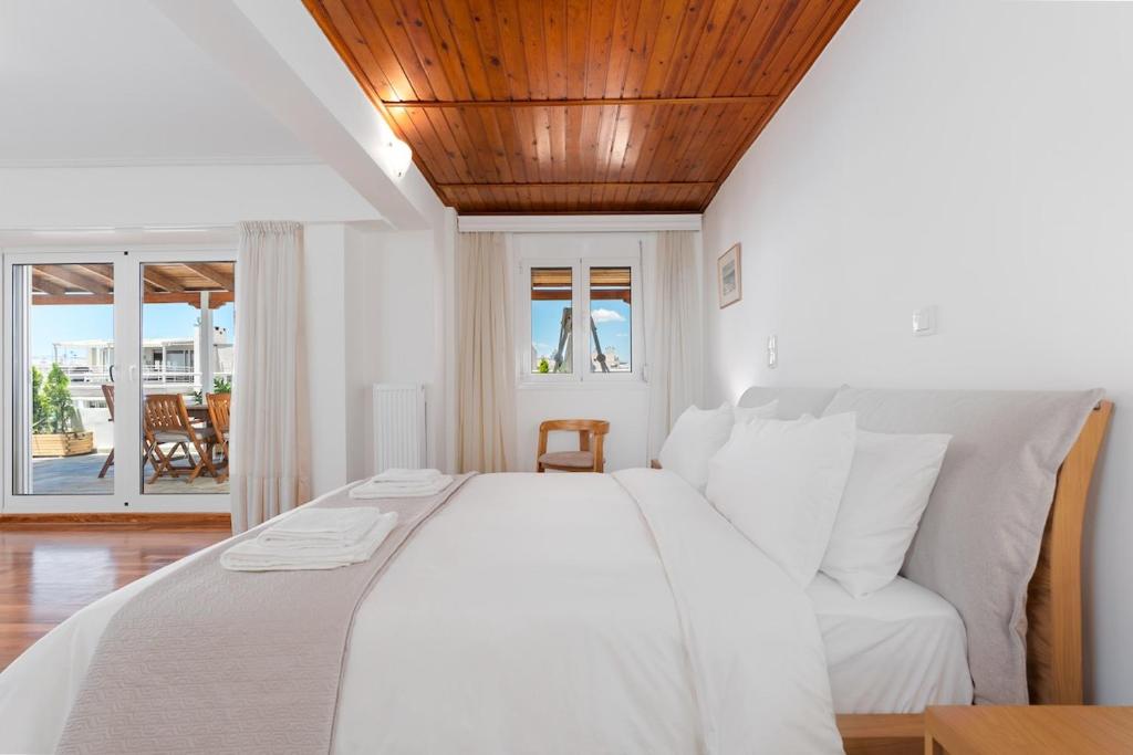 Sea & Acropolis View 3BR Penthouse Maisonette