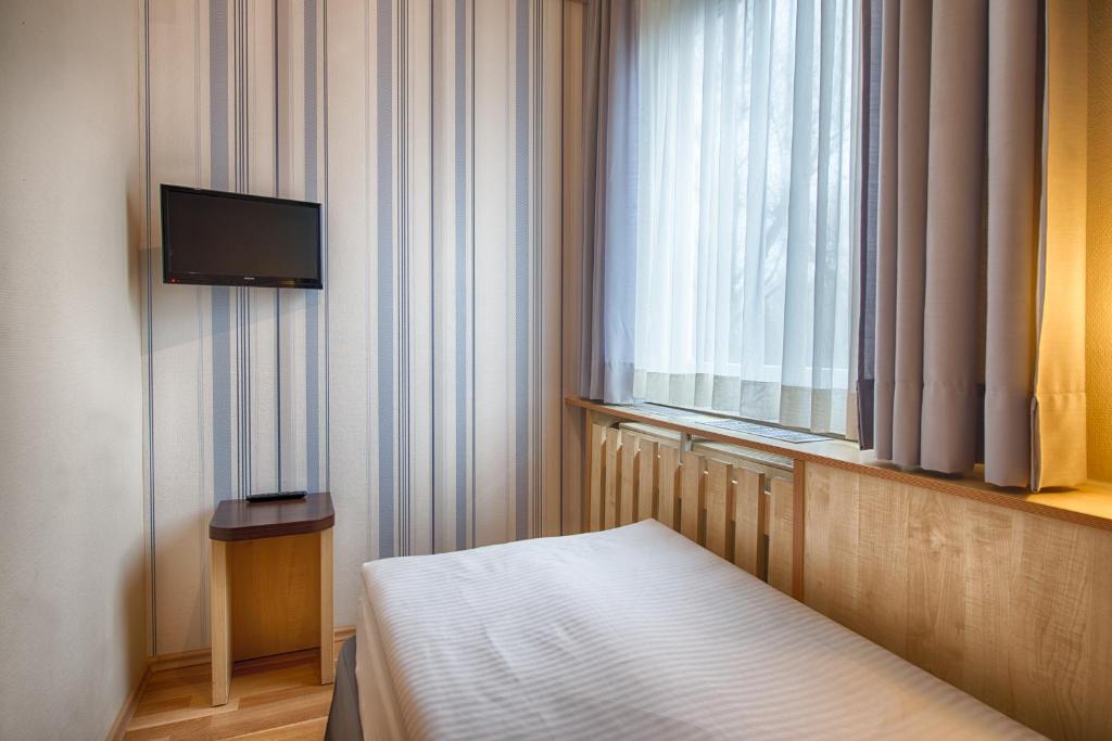 enjoy hotel Berlin City Messe - Resim 30