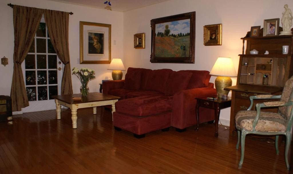 Sabal Palm House Bed and Breakfast - King Suite