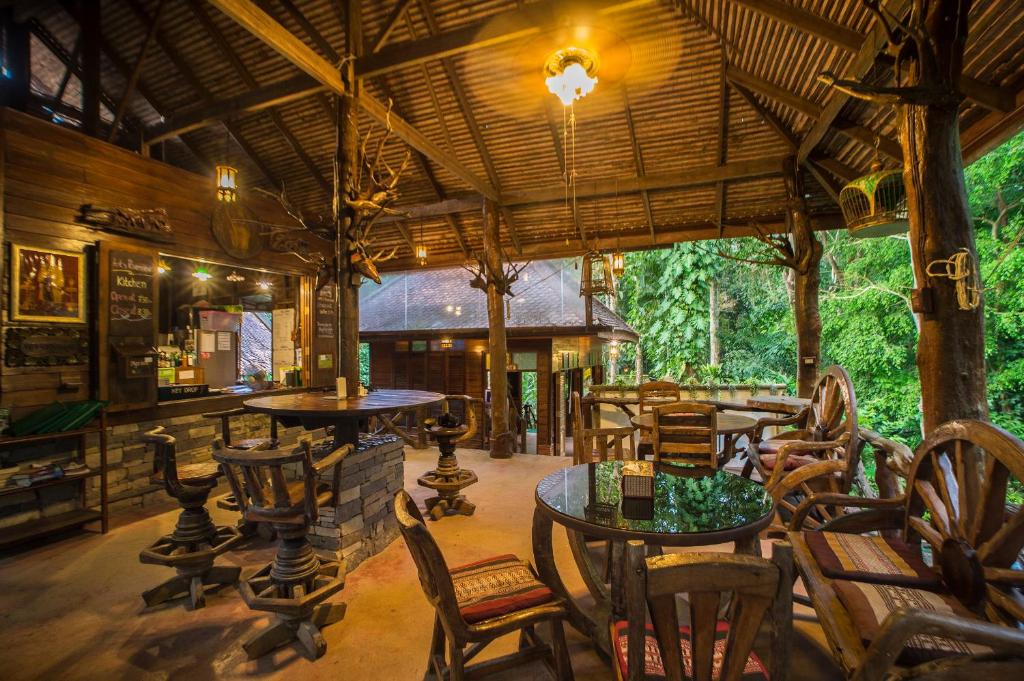 Fotografie z fotogalerie ubytování Art's Riverview Lodge v destinaci Khao Sok