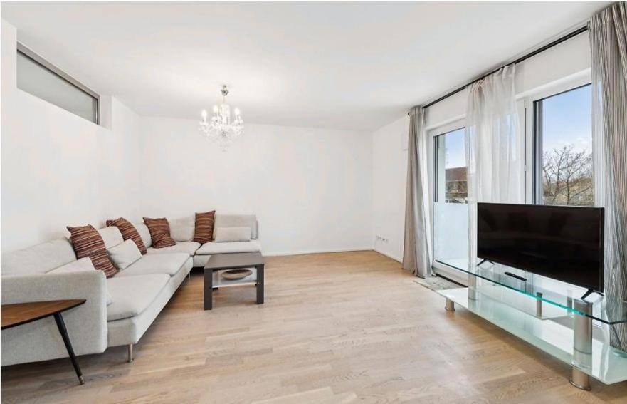 For Business, Families, by Messe Munich ICM, direct Metro 15 min to CityCenter, Oktoberfest, 2-BedRoom full 2-BathRoom, free Parking, Balcony - Apartamento De Dos Dormitorios