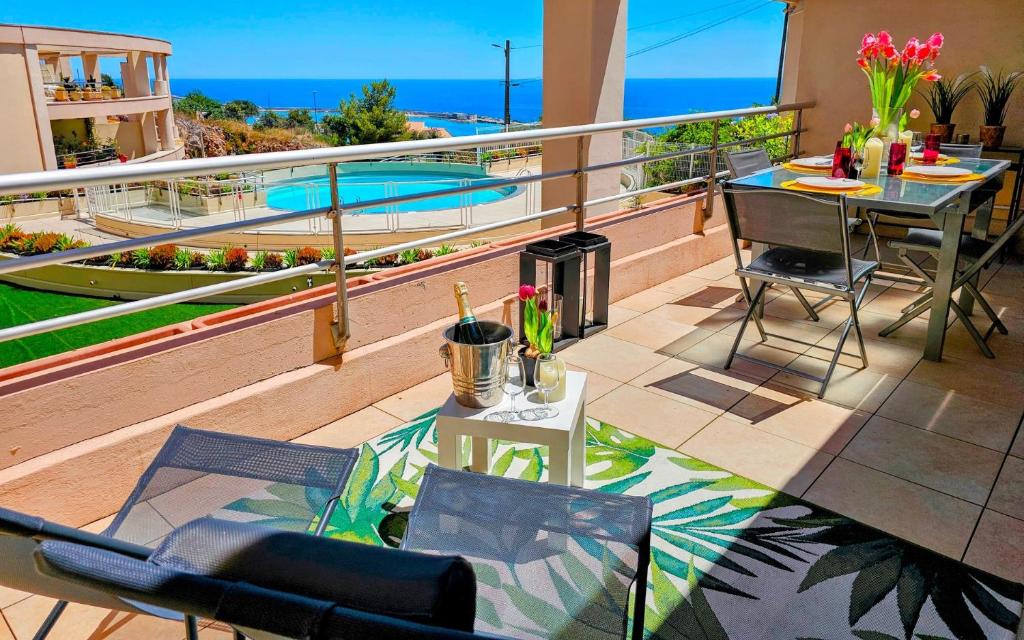 Le phare, superbe vue mer, piscine climatisation parking