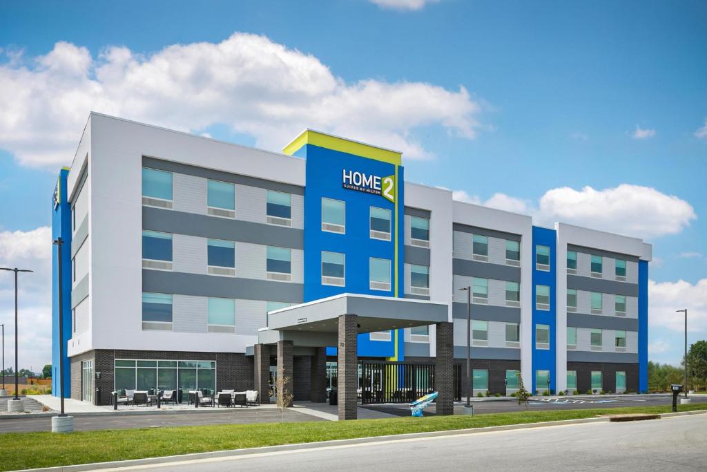an office building with a home stay sign on it at Home2 Suites By Hilton Somerset, Ky in Somerset