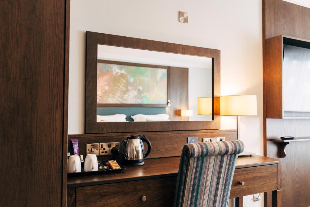 The Lodge Hotel - 