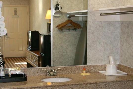 Days Inn by Wyndham Nashville N Opryland/Grand Ole Opry photo