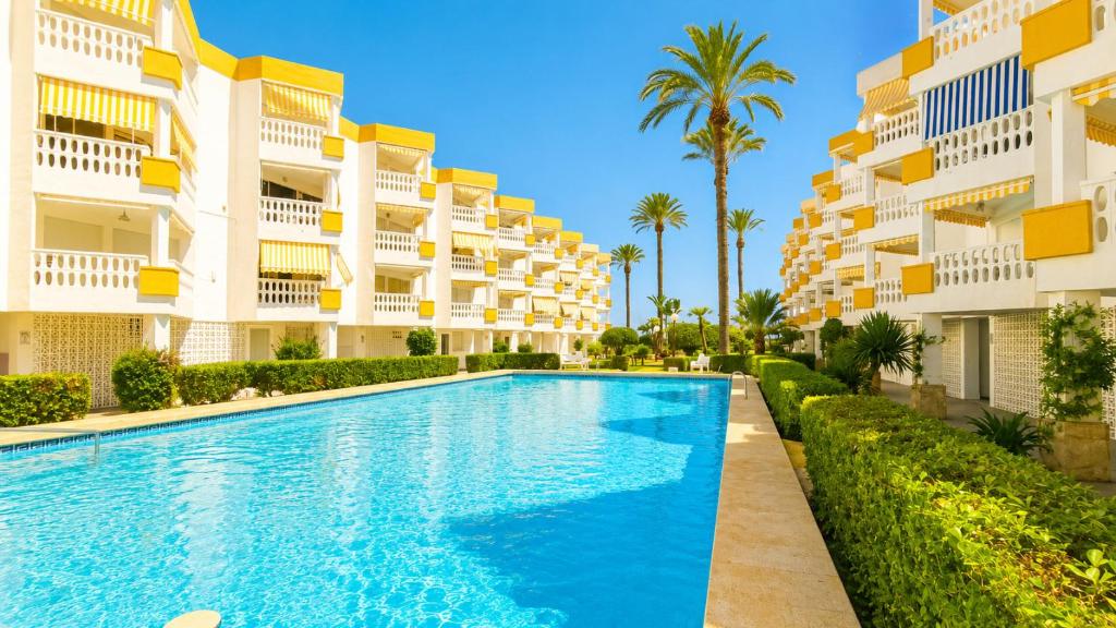 Anacasa Holiday Beach les Marines AP2194