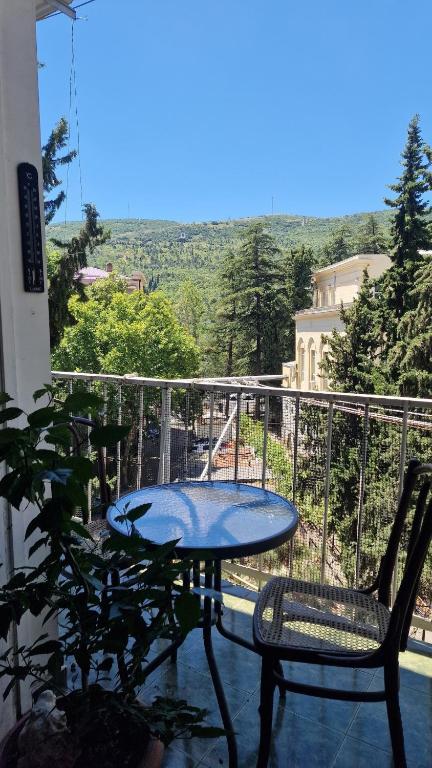 تصویر اتاق‌های Spacious Vintage Home in Vake - تصویر ۲
