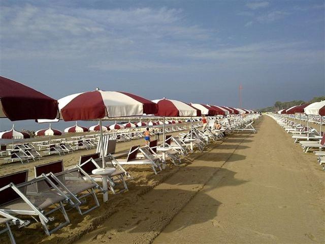A beach at or near a szállodákat