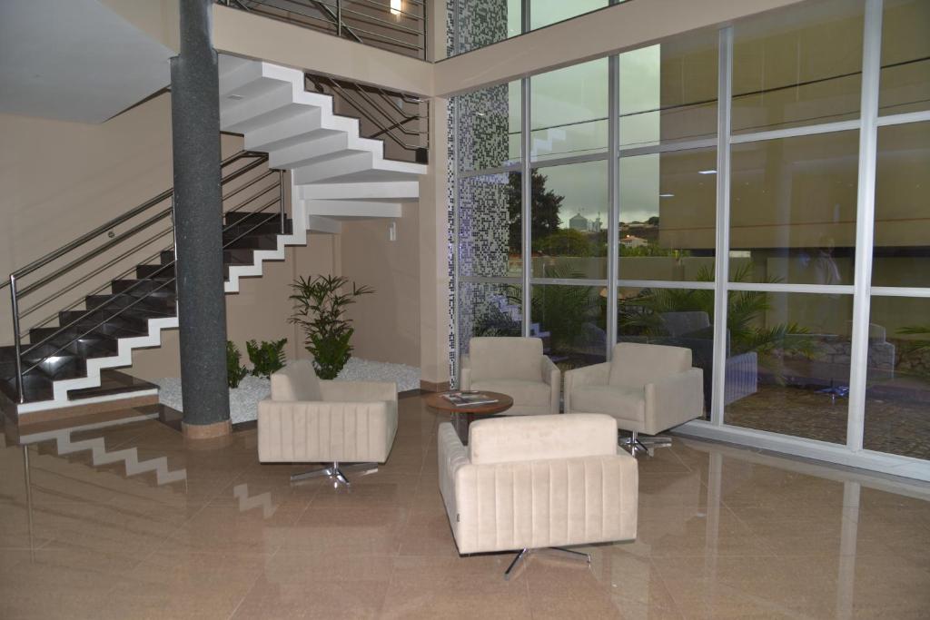  Racini Suites Hotel