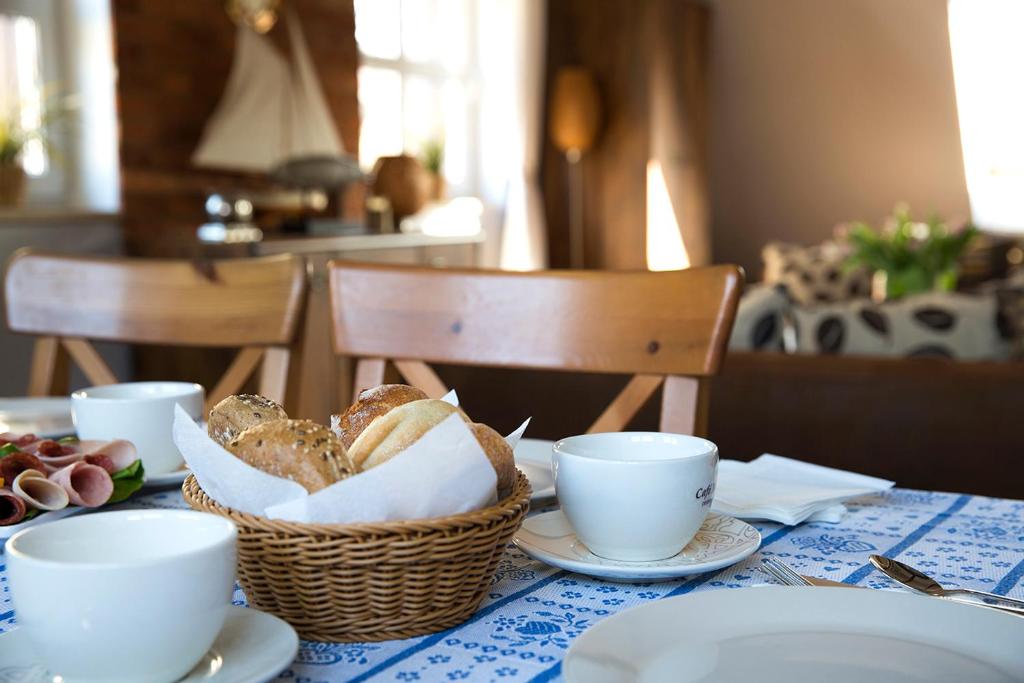 Jedlo v ubytovaní bed & breakfast alebo blízkom okolí