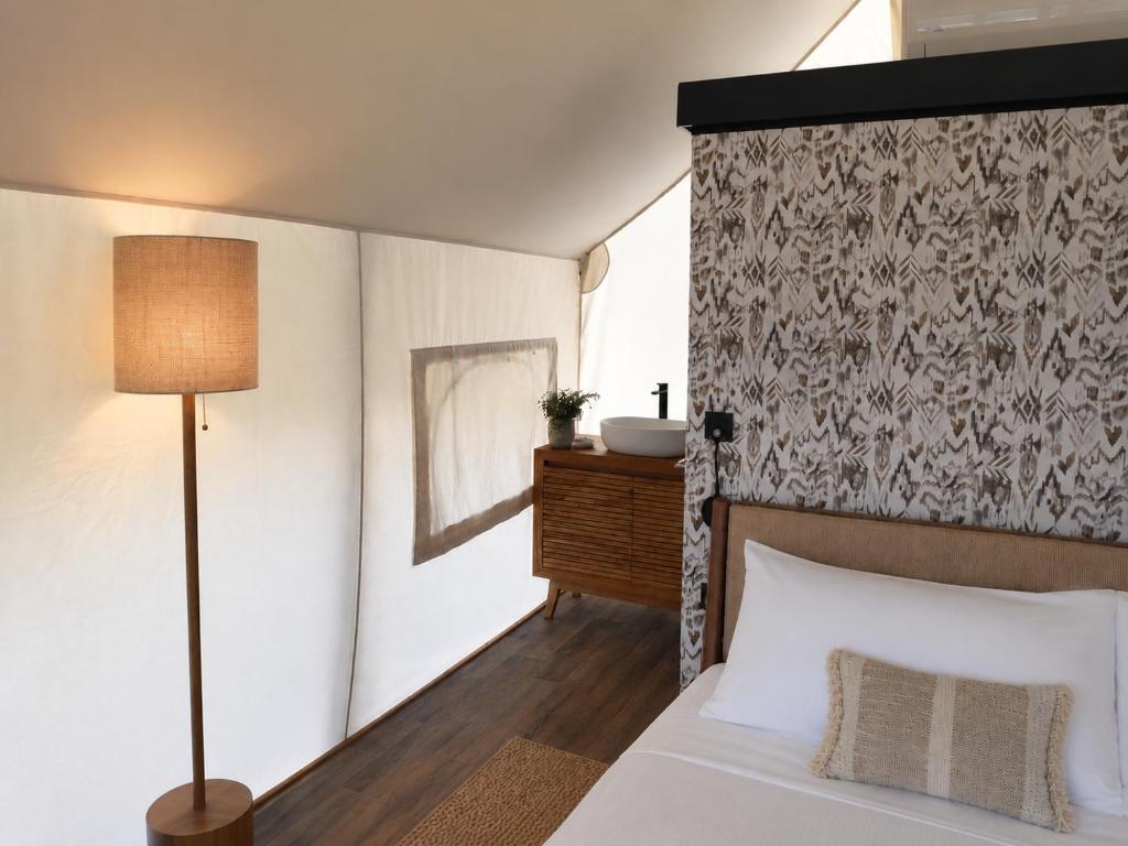 Luna Minoica Suites and Apartments