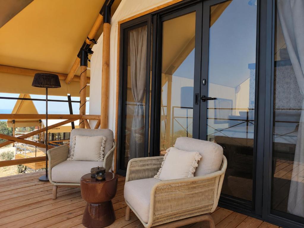 Luna Minoica Suites and Apartments