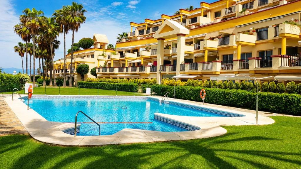 Planta Baja con Piscina Marbella