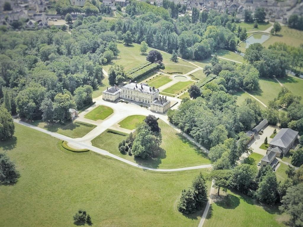 Les Gîtes du chateau de Craon - Housity