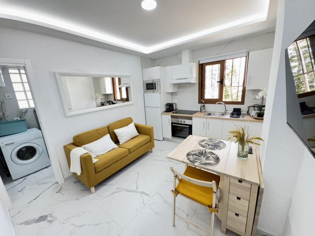 Cozy Apartment with Wi-Fi-322