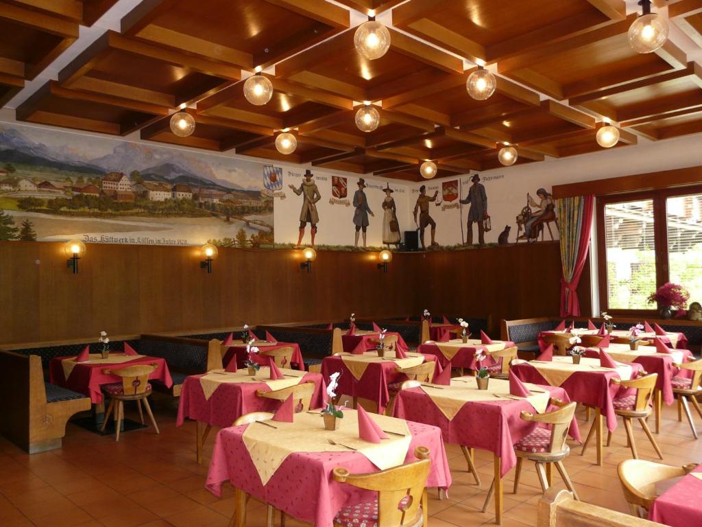 Restaurace v ubytování Pension Hüttwirt