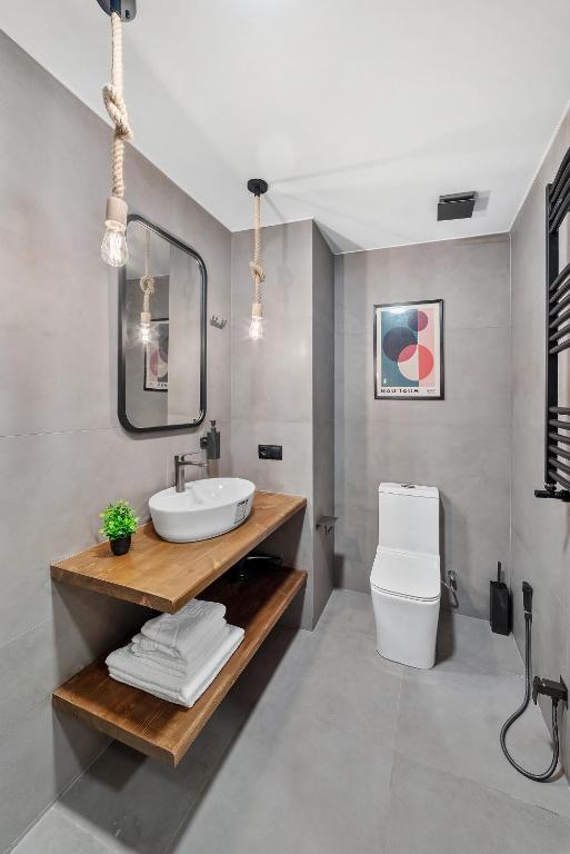 فضای داخلی AVLABARI RESIDENCe در تفلیس - تصویر ۳