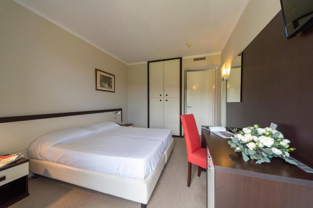 Hotel Fabricia - Double Or Twin Room