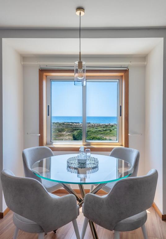 Blue Frame | Ocean front