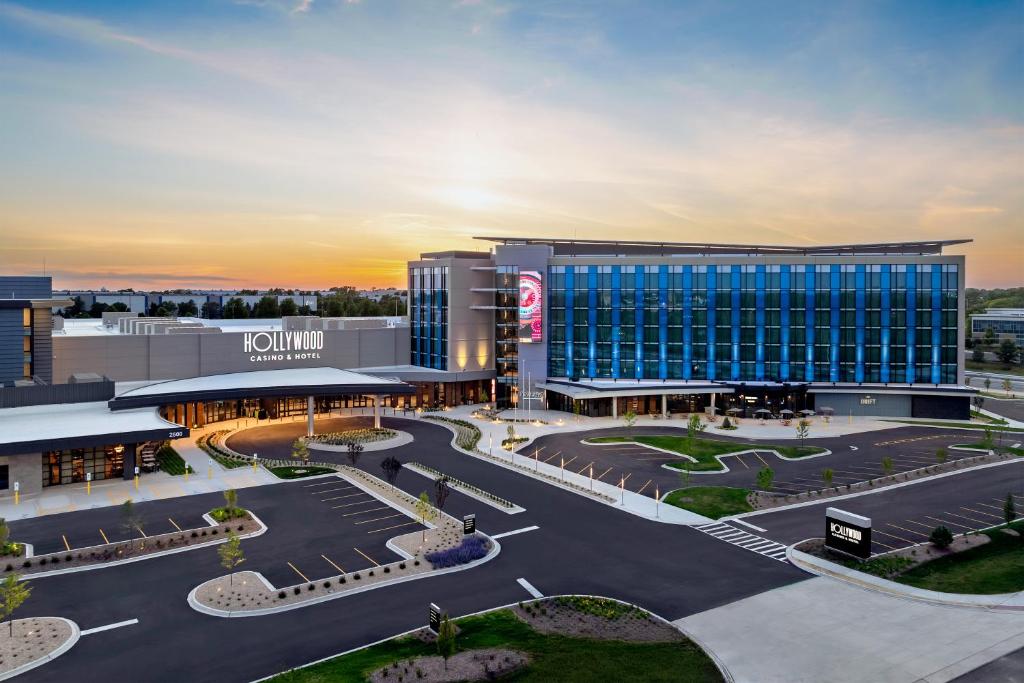 a rendering of a building with a parking lot at Hollywood Casino Aurora in Aurora