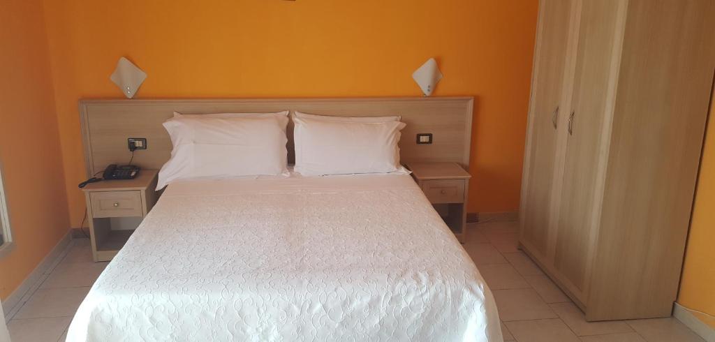 Hotel Trasimeno Bittarelli - Camera Matrimoniale O Doppia