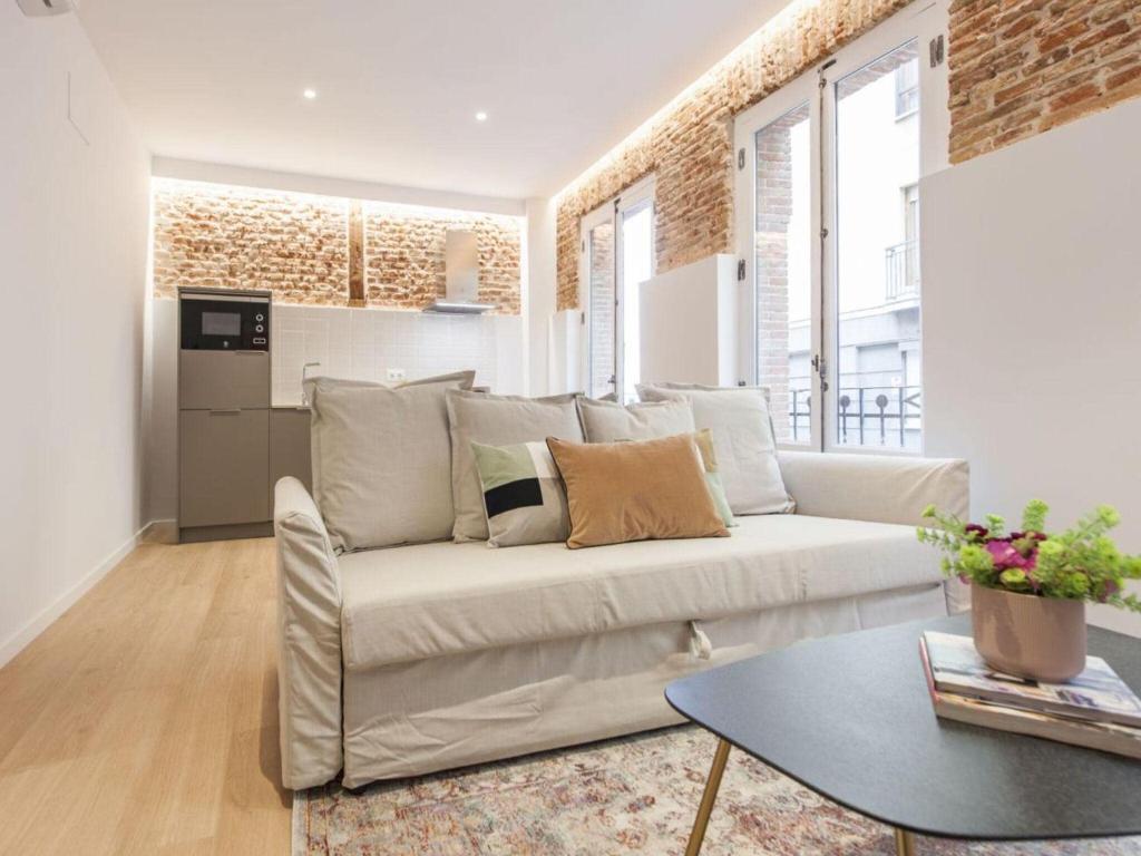 Chic Madrid Central Apartment