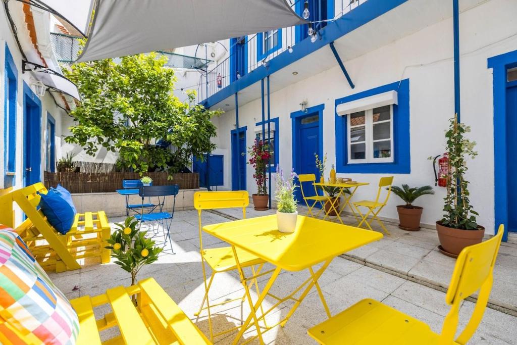 Studio 10 with private bathroom and kitchen, Downtown Lisbon