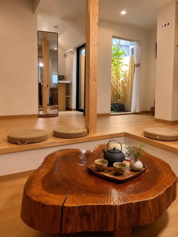 Direct Train to Namba & Shinsaibashi kyoto-style Machiya and Japanese Garden