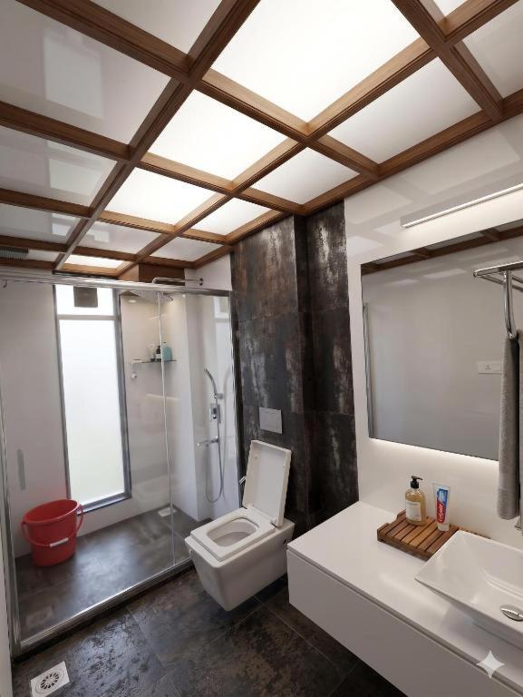 Hangout Villa