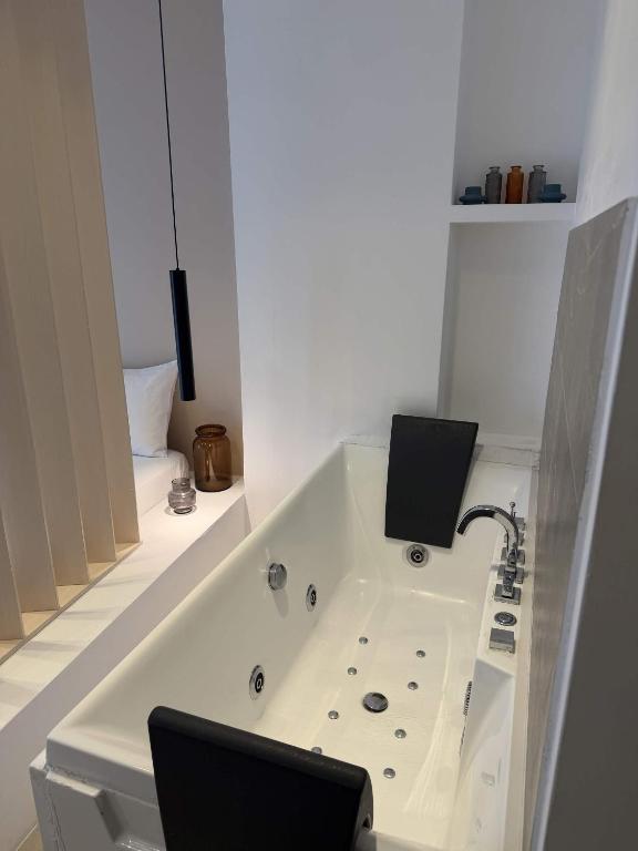 Calypso Spa Retreat
