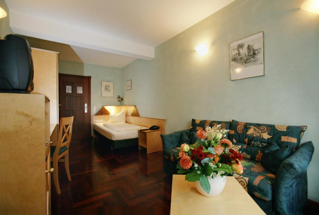 Posezení v ubytování Hotel Hoepfner Burghof