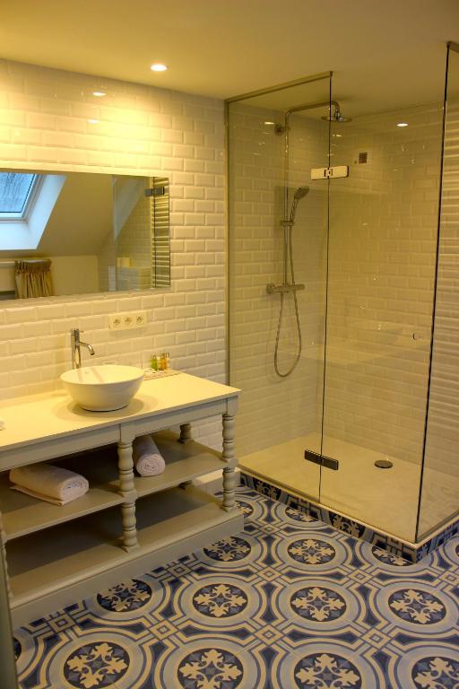The Hamptons Boutique Hotel - Standard King Room