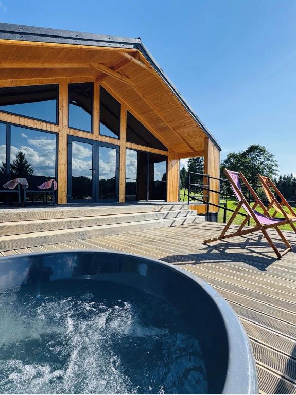 Hotels: Na skhyli - kotedzh z chanom, Bukovel, Iablunytsia, Yablunytsia