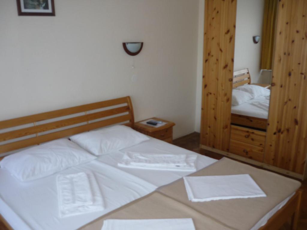 Rooms Bijela Ruža - Double Room