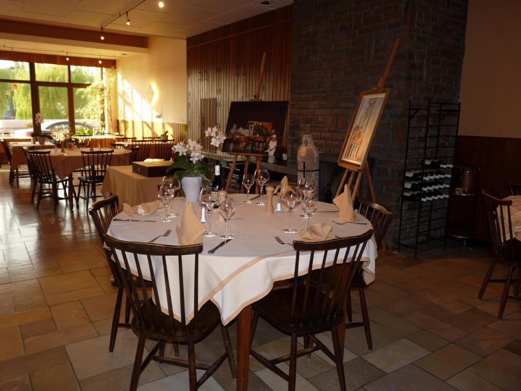 Restaurace v ubytování Hôtel du Fort