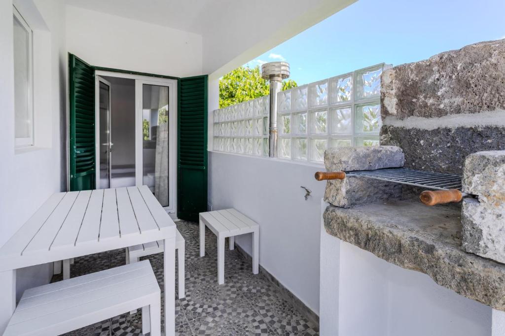 GuestReady-Charming Retreat with Terrace