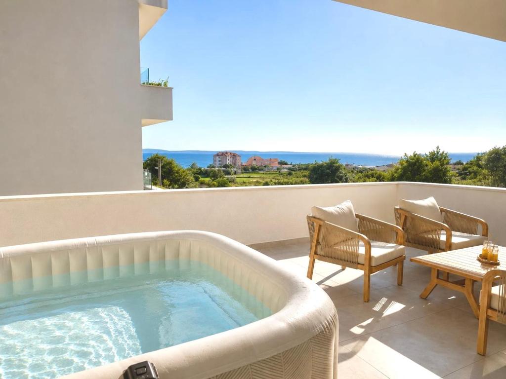 Golden Pearl - Exclusive Seaview Apartment with Jacuzzi & Spacious Teracce, SPLIT