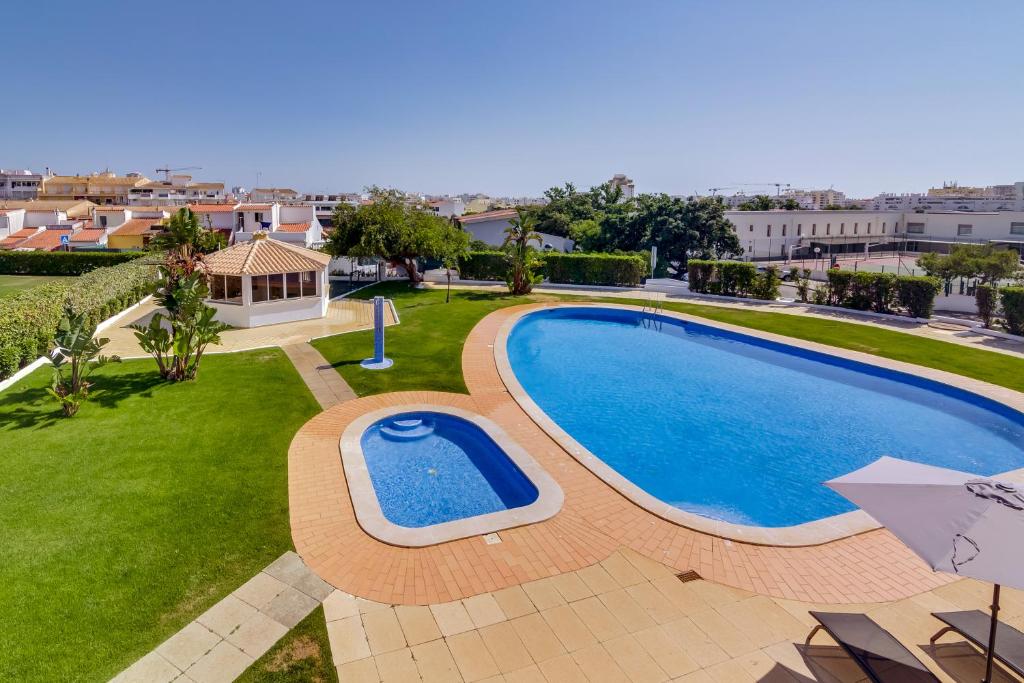 Crisgolf Apartments