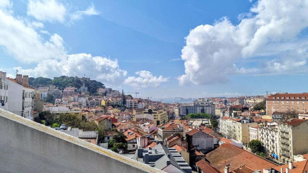 Panoramic Terrace over Lisbon - with AC