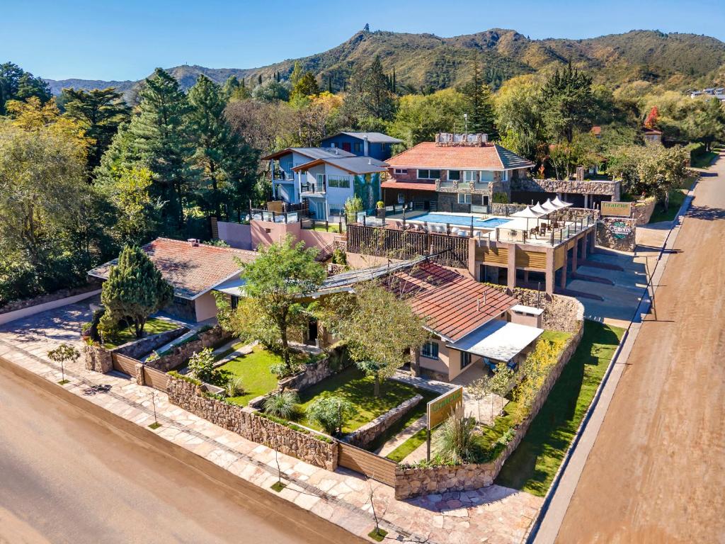 an aerial view of a house at Grateus Apart in Villa General Belgrano