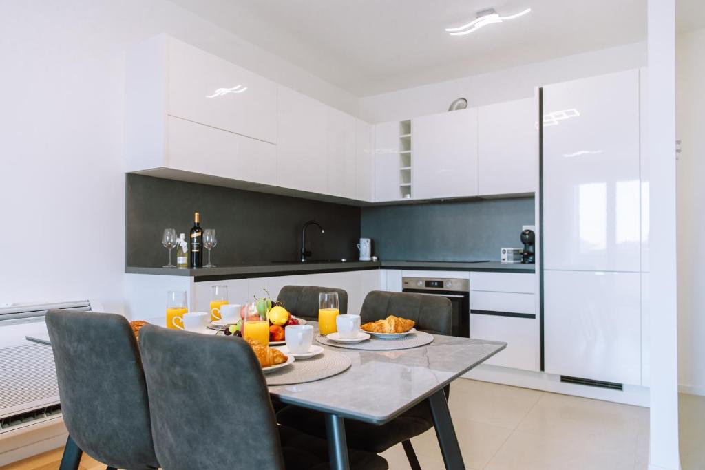 Leona Residence Zadar with Private Parking