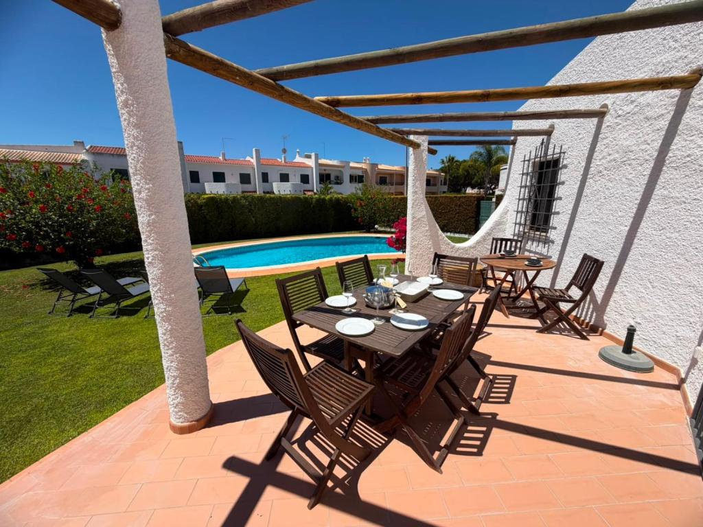 Villa Vilamoura, Piscina Jardim Prestige For Home