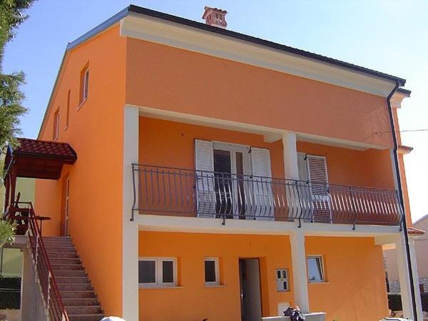 Apartments with parking space Rovinj - 27686