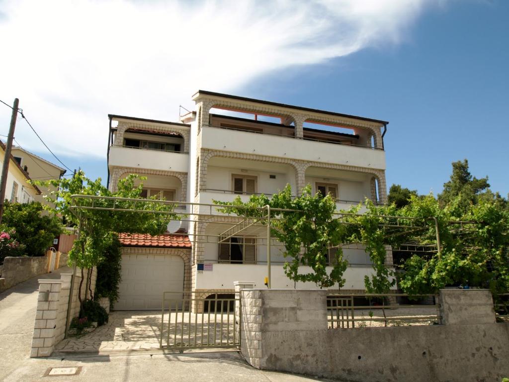 Budova, v ktorej sa apartmán nachádza