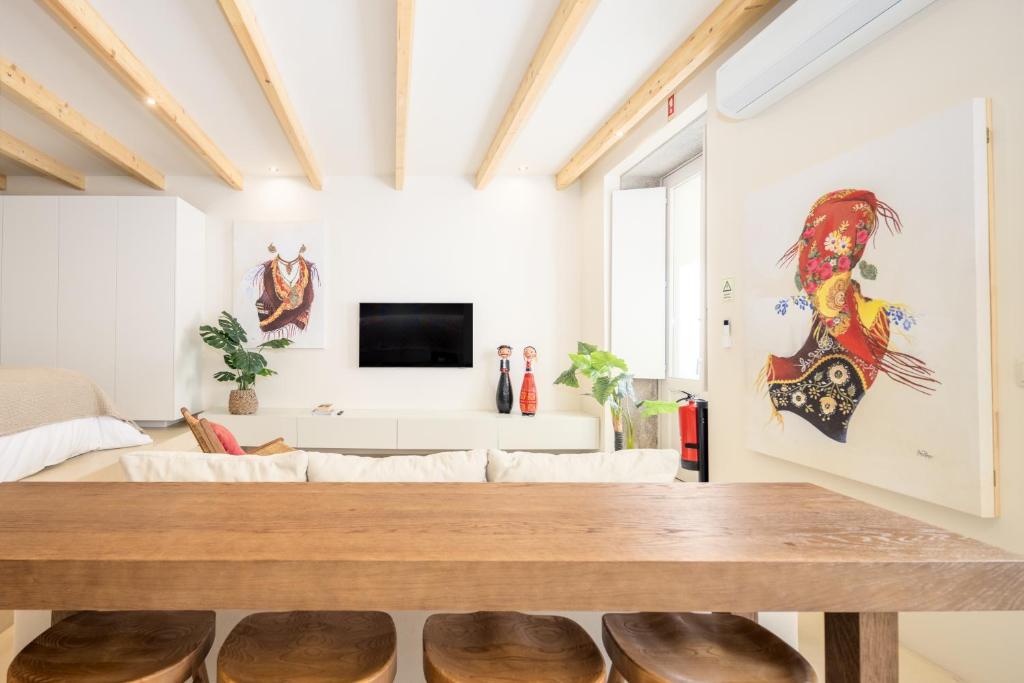 Fátima's Place - Cozy Loft in Old Town Viana