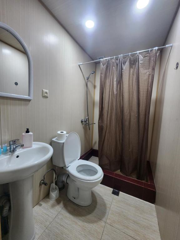 لابی و فضای عمومی Cozy Apartments on Vaja Pshavela - تصویر ۵