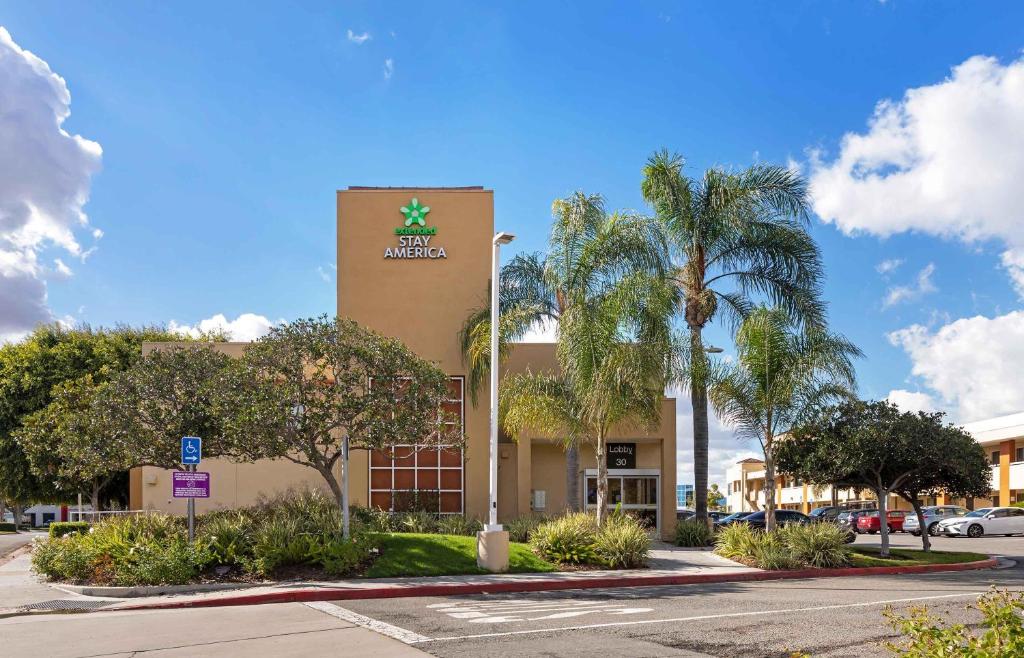 a hotel with a star sign on the side of a building at Extended Stay America Suites - Orange County - Irvine Spectrum in Irvine