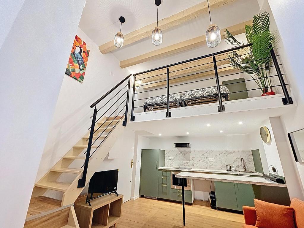 Duplex renovated in 2026 with 2 single beds