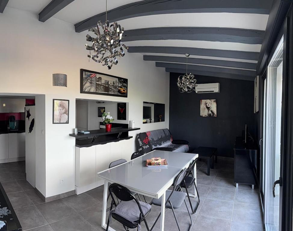 Maisonnette Type T2 bis 4 à 5 personnes Marseille 15th